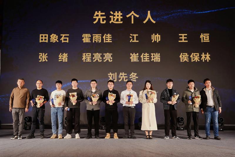 Advanced_Individuals.jpg Advanced_Individuals.jpg